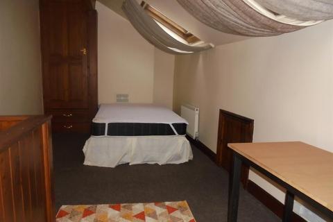 undefined, Colenso Grove, Holbeck, Leeds