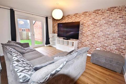 5 bedroom detached house for sale, Astral Way, Stone