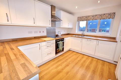 5 bedroom detached house for sale, Astral Way, Stone