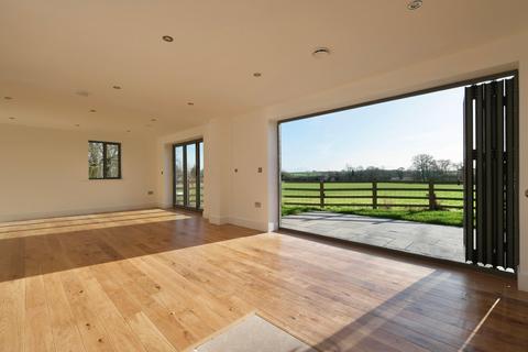 2 bedroom detached house for sale, Loop Road, Keyston, PE28