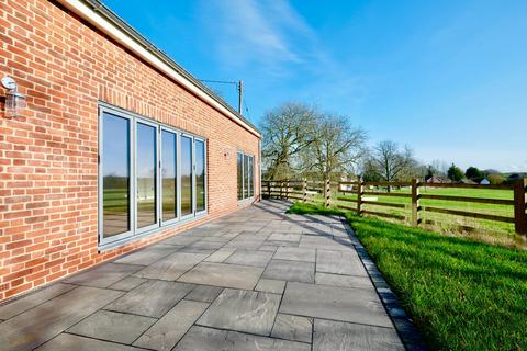 2 bedroom detached house for sale, Loop Road, Keyston, PE28