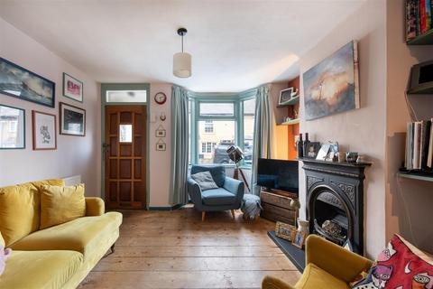 2 bedroom terraced house for sale, Hillside Grove, London N14