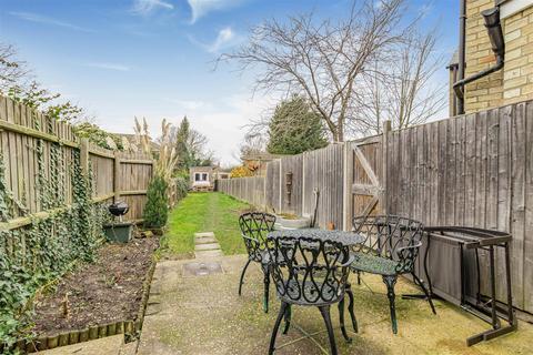 3 bedroom terraced house for sale, The Causeway, Burwell CB25