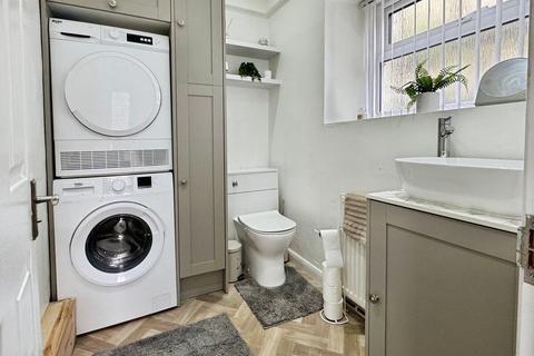 4 bedroom terraced house for sale, London Road, Holyhead, Anglesey, LL65
