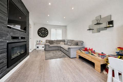 undefined, Heathland Way, Grays, RM16