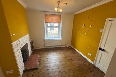2 bedroom house to rent, St Catherine Street, Carmarthen, Carmarthenshire