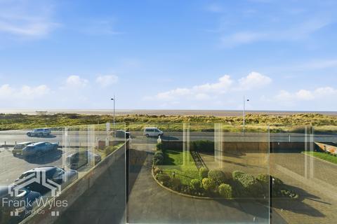 undefined, North Promenade, Lytham St Annes, Lancashire
