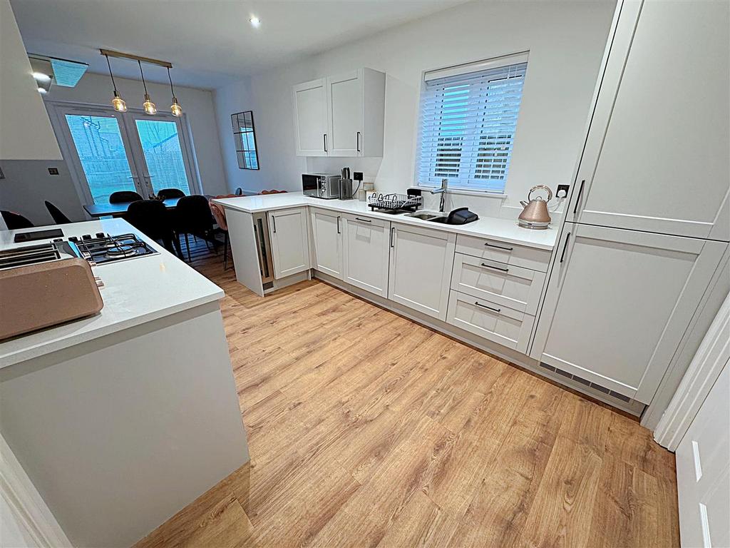 Kitchen/living/dining room