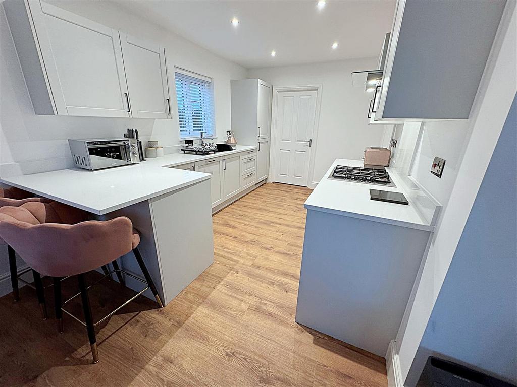 Kitchen/living/dining room