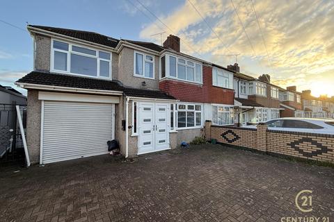 5 bedroom semi-detached house to rent, Hadley Gardens, SOUTHALL UB2