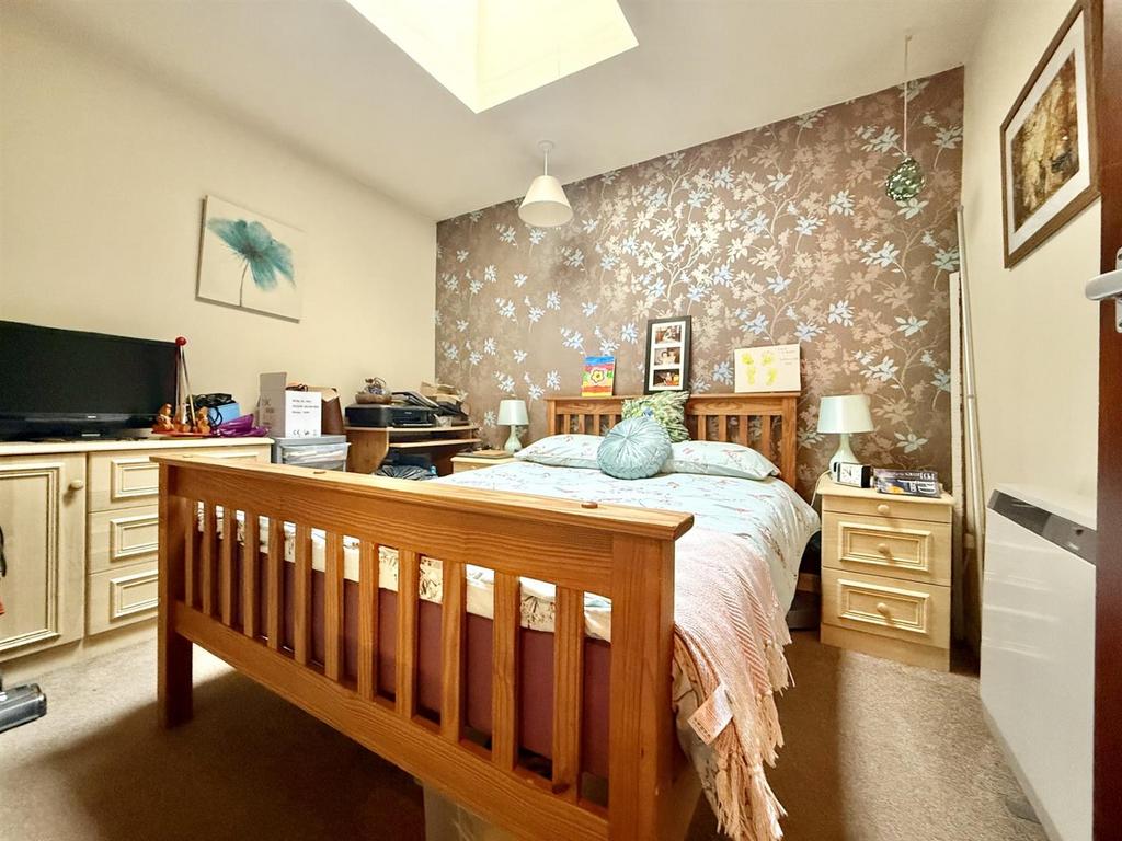 Bedroom2.jpg