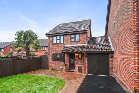 3 bedroom link detached house for sale, Chirk Close, Hayes, UB4