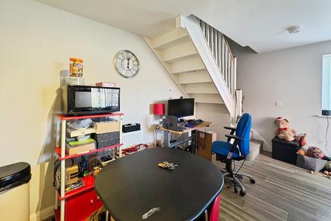 2 bedroom terraced house for sale, Cromwell Avenue, East Cowes, Isle of Wight