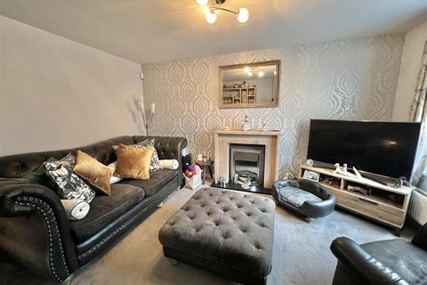3 bedroom semi-detached house for sale, Spinning Close, Darlington