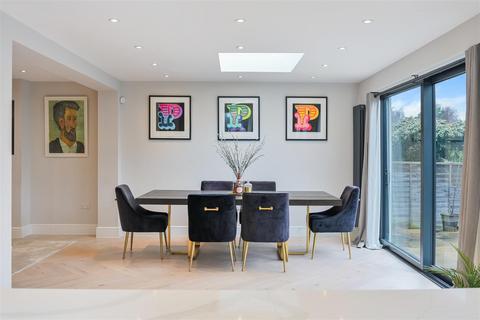 undefined, Fir Tree Road, Epsom