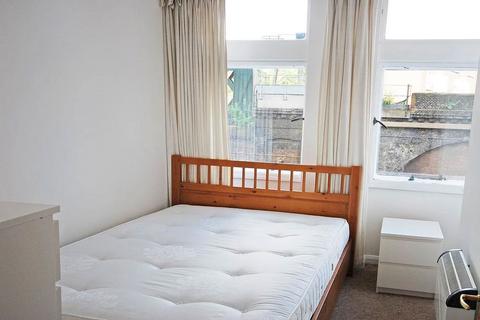 undefined, Metro Central Heights , 119 Newington Causeway , London , Greater London , SE1 6DQ