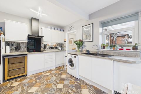 2 bedroom bungalow for sale, Second Avenue, East Yorkshire YO15