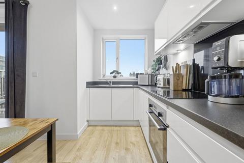 1 bedroom flat for sale, Peregrine Drive, Brentwood CM13