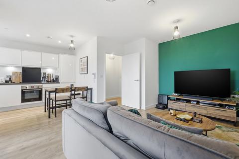 1 bedroom flat for sale, Peregrine Drive, Brentwood CM13