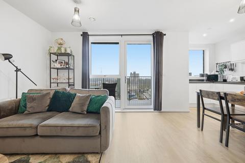 1 bedroom flat for sale, Peregrine Drive, Brentwood CM13