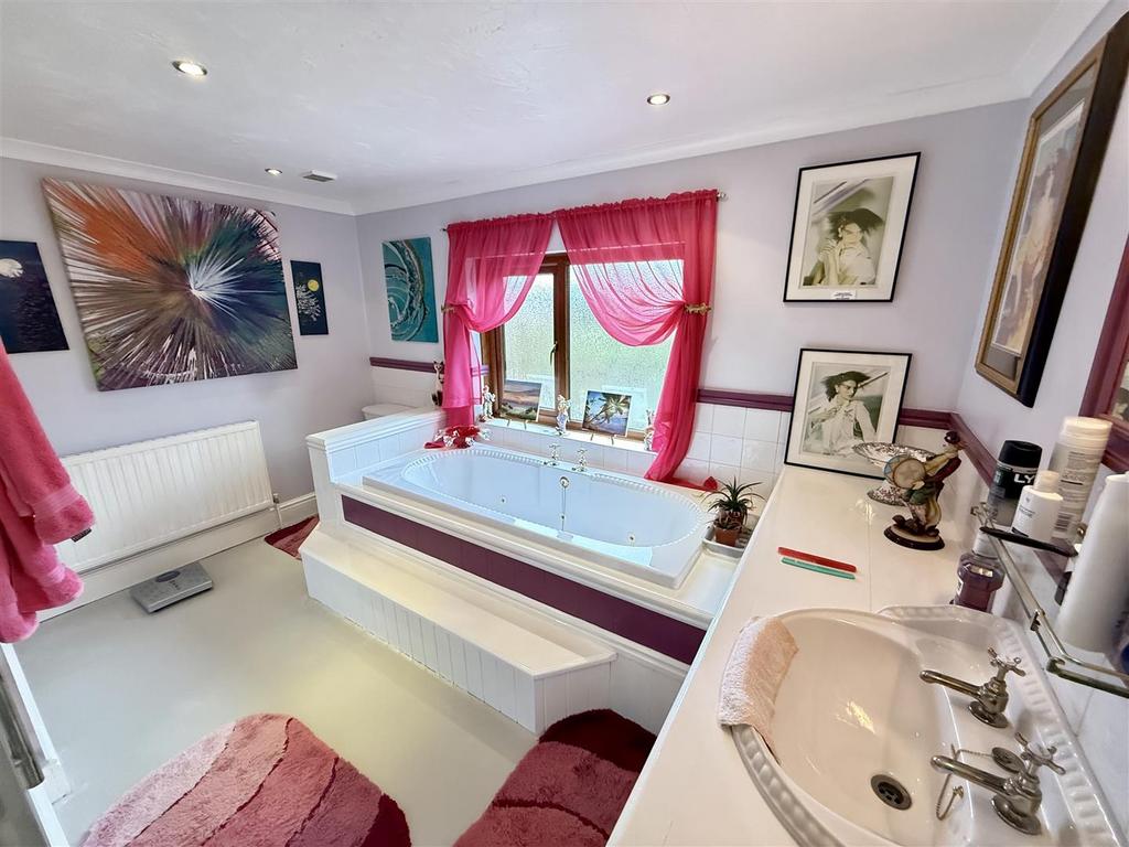 Family bathroom
