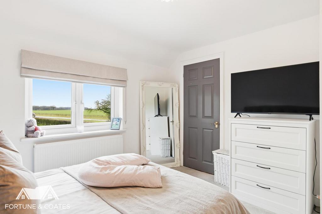 Horse Cross Cottage 9.jpg