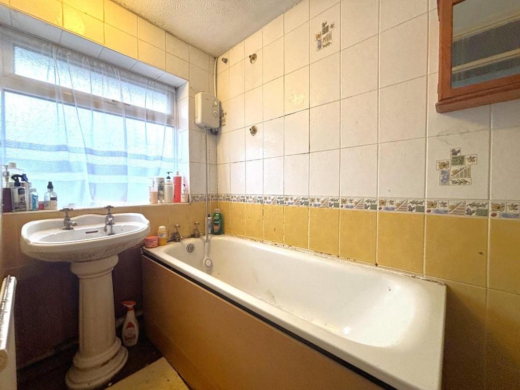 Bathroom.jpeg