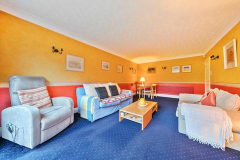 3 bedroom semi-detached house for sale, Kingswood Crescent, Leeds LS8