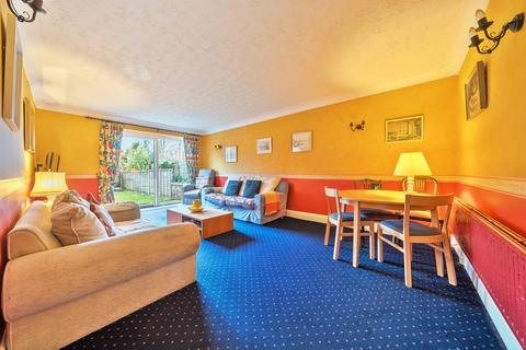 3 bedroom semi-detached house for sale, Kingswood Crescent, Leeds LS8