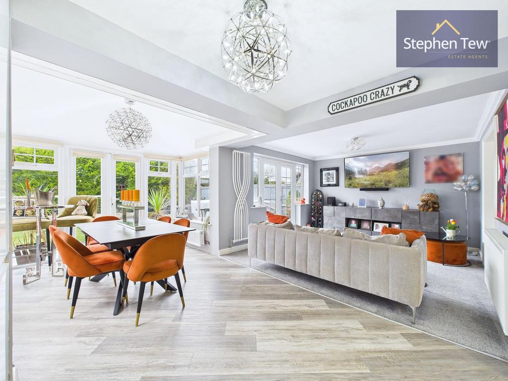 Diner / Lounge