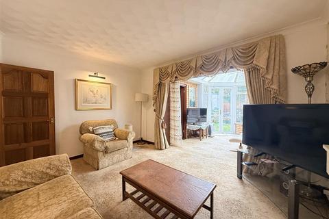 2 bedroom detached bungalow for sale, Wildacres, Stourbridge