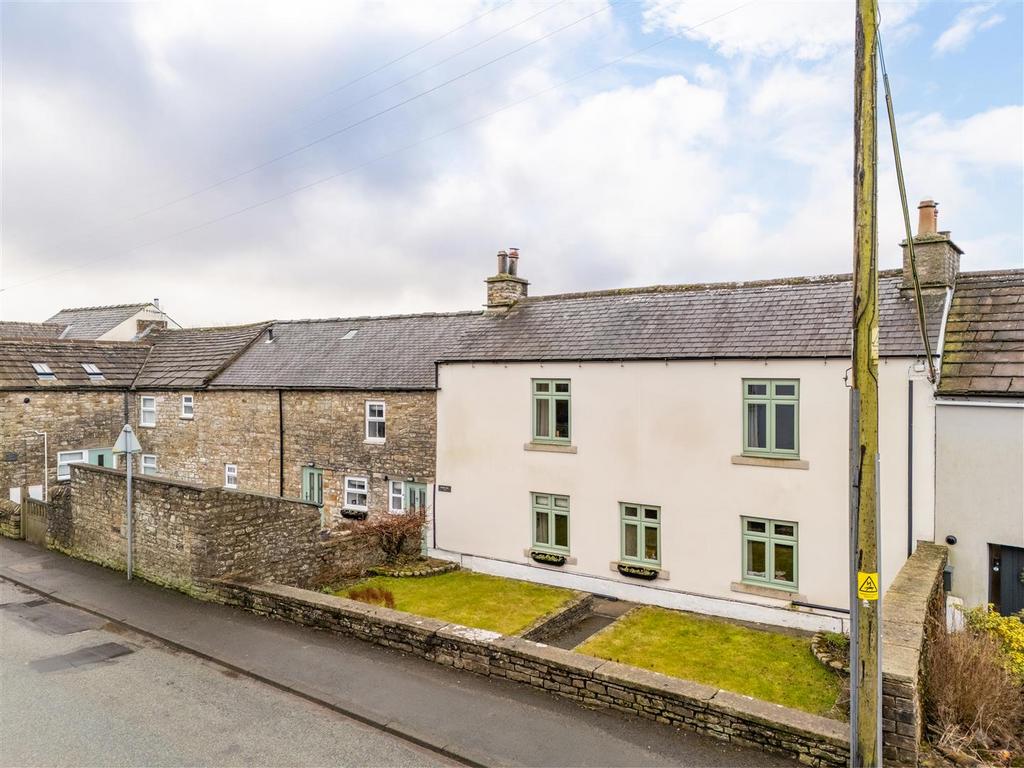4 bedroom terraced house for sale