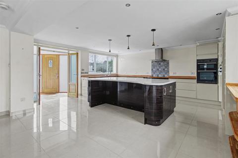 4 bedroom detached house for sale, Chain Free - Large Family Home in Ullswater Avenue, South Wootton