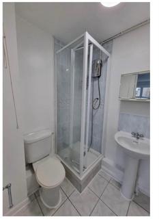 2 bedroom flat to rent, CHAMBERLAYNE AVENUE, WEMBLEY