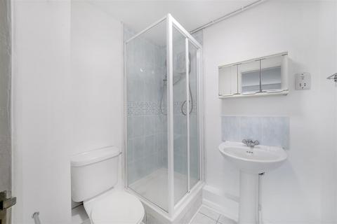 2 bedroom flat to rent, CHAMBERLAYNE AVENUE, WEMBLEY