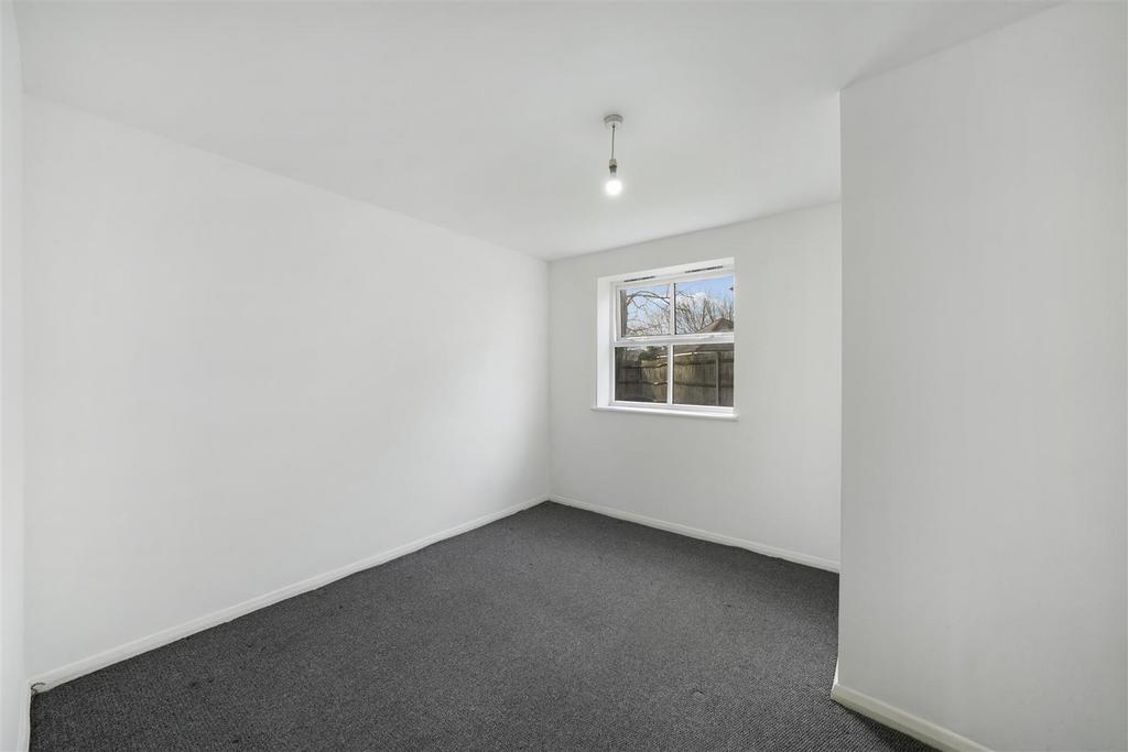 147 Chamberlayne Avenue - bay JS3 Kf Kx9gfe Hi EZe P.jpg