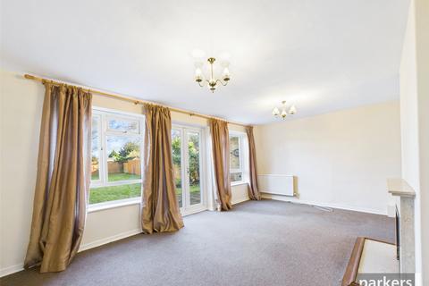 4 bedroom semi-detached house to rent, Allendale Road, Reading RG6