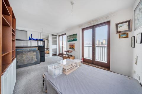 4 bedroom end of terrace house for sale, Riverside, London