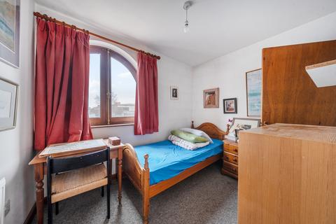 4 bedroom end of terrace house for sale, Riverside, London