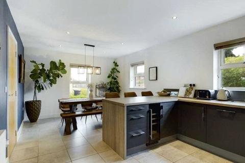 4 bedroom detached house for sale, Pansy Court, Leeds LS14