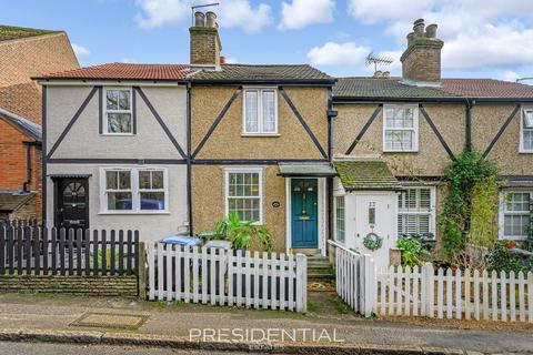2 bedroom terraced house for sale, Lower Road, Loughton IG10
