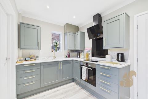3 bedroom semi-detached house for sale, Cape Close, Colchester