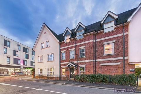 Crouch Oak Lane, Addlestone, Surrey, KT15