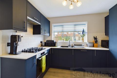 4 bedroom detached house for sale, The Paddocks, Undy