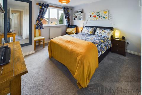 4 bedroom detached house for sale, The Paddocks, Undy
