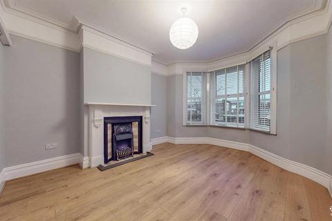 3 bedroom terraced house for sale, Stratford Road, Milton Keynes MK12