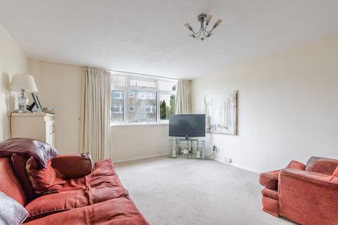 2 bedroom flat for sale, Goral Mead, Rickmansworth WD3