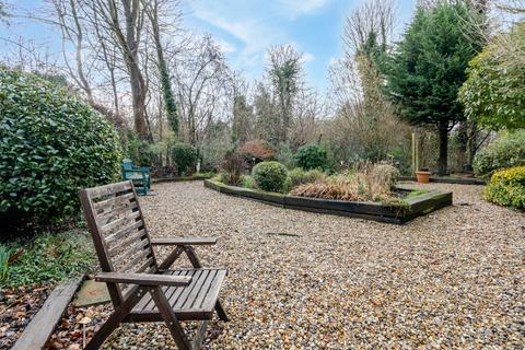 2 bedroom flat for sale, Goral Mead, Rickmansworth WD3