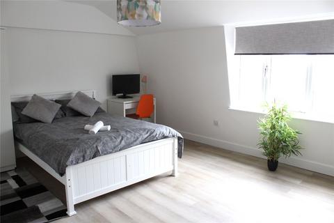 Studio to rent, Camberwell Road, Camberwell SE5
