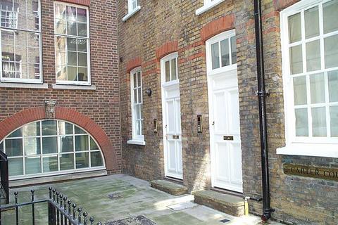 1 bedroom flat to rent, 2 Carter Court, London EC4V